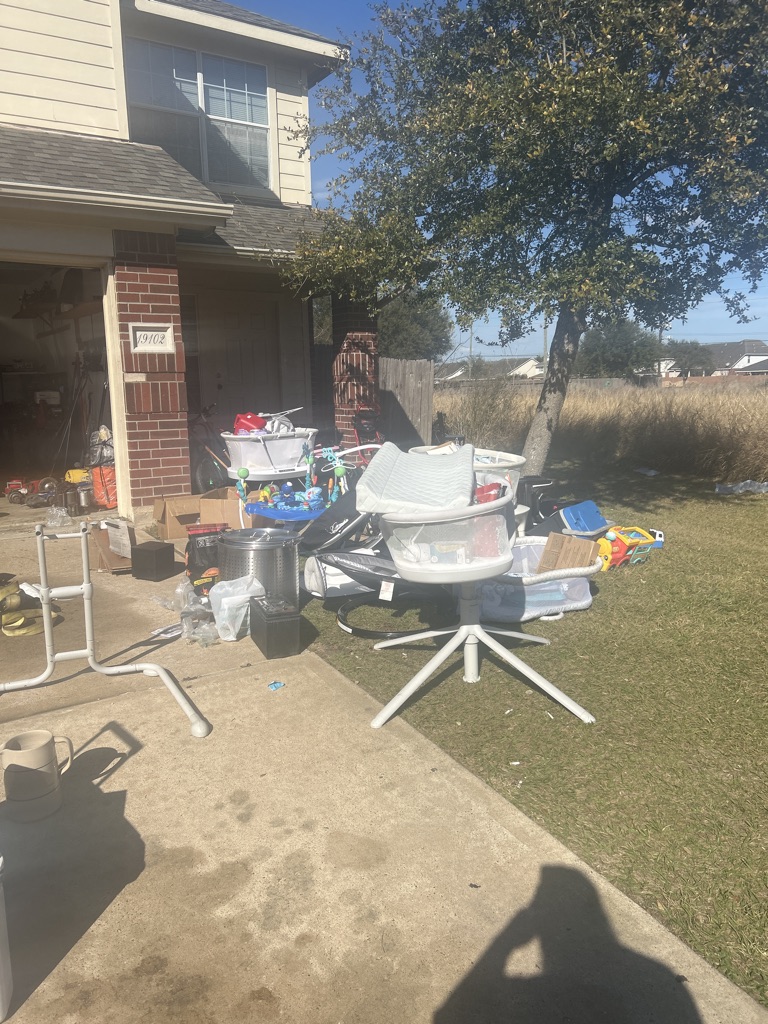 Free Everything must go