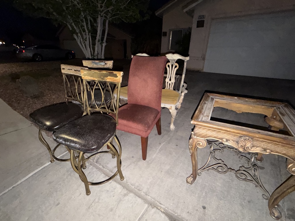 Free Chairs and tables free