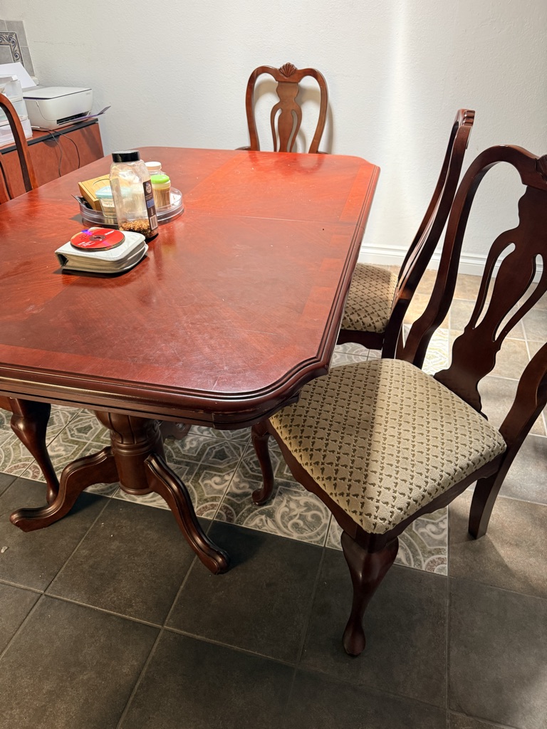 Free dining table from Germany