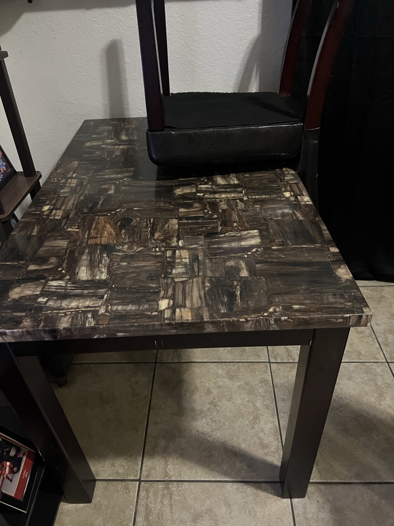 Free Dinning room set