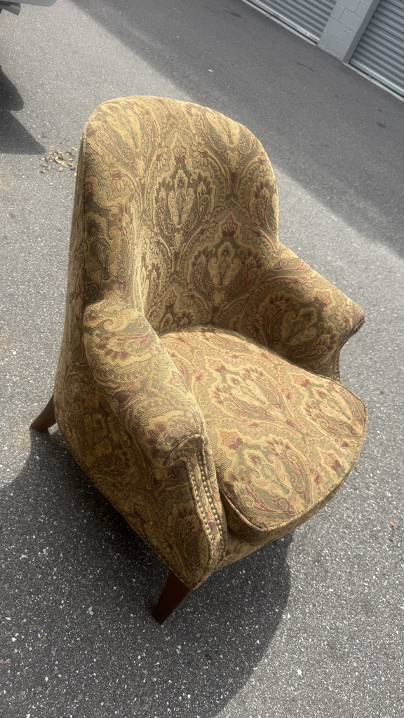 Free Chair