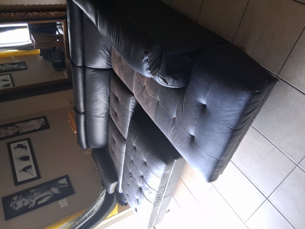 Free Leather coach