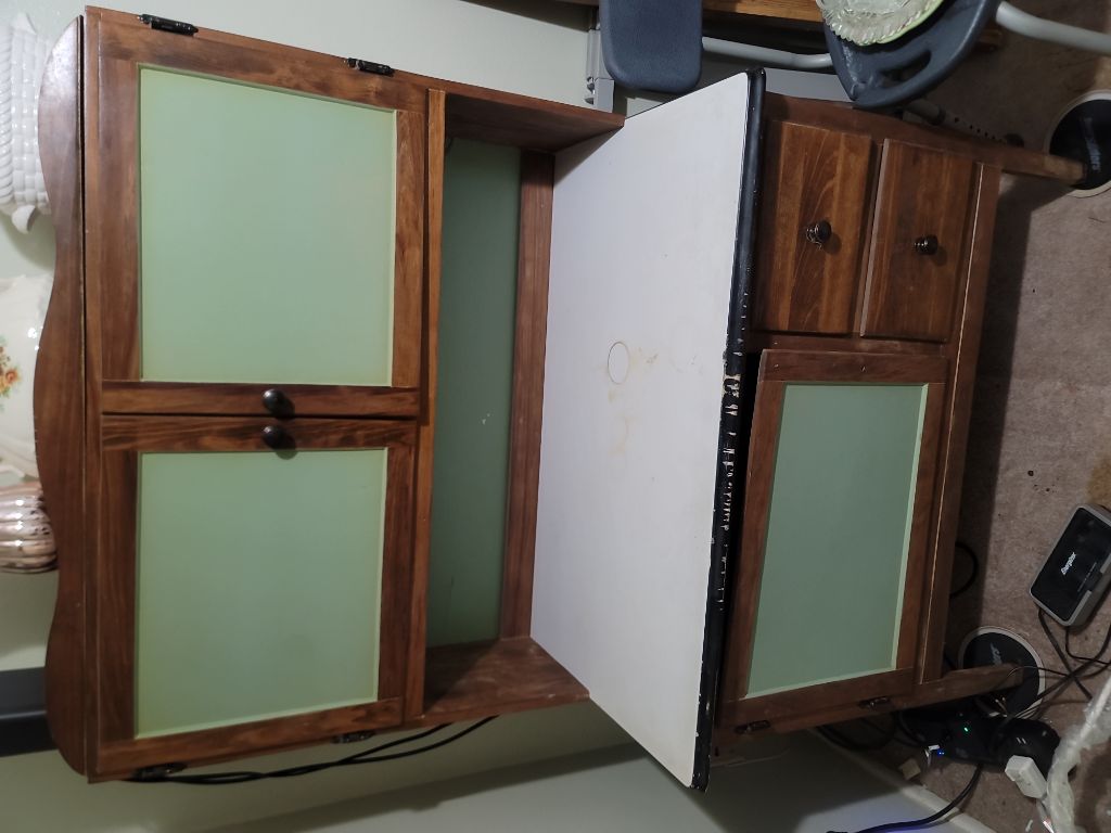 Free Vintage 1950s Kitchen Cabinet