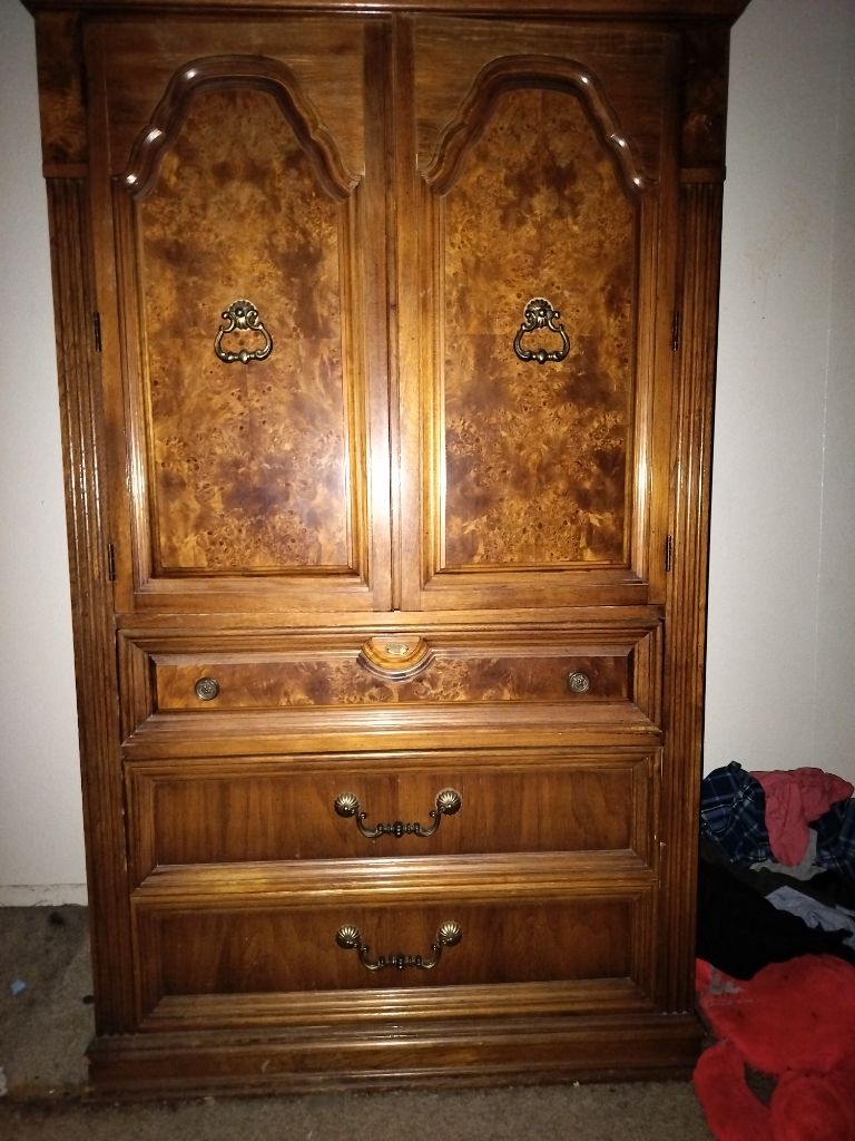 Free TV wall unit