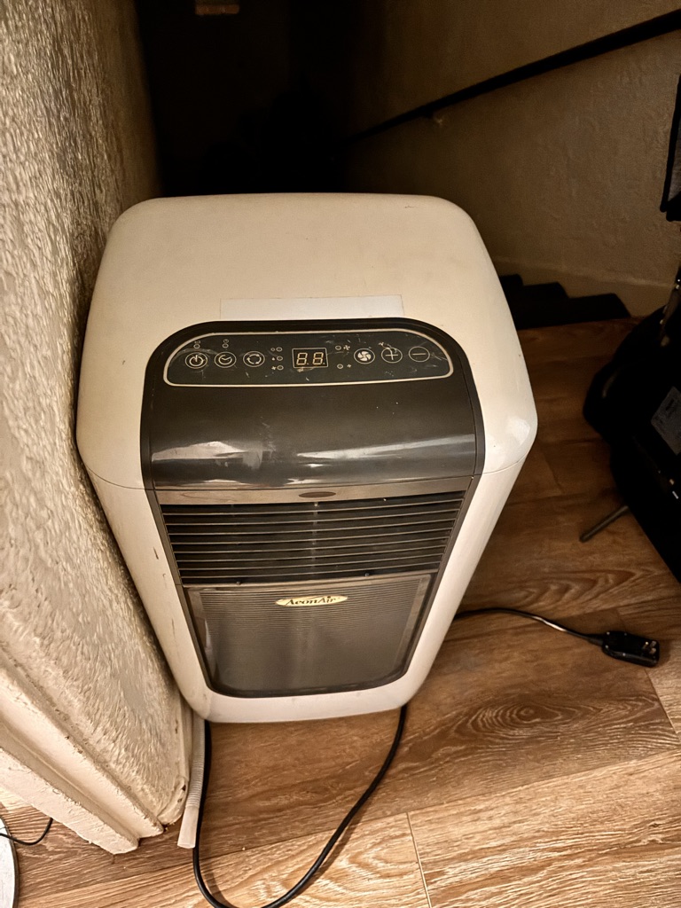 Free portable air conditioner