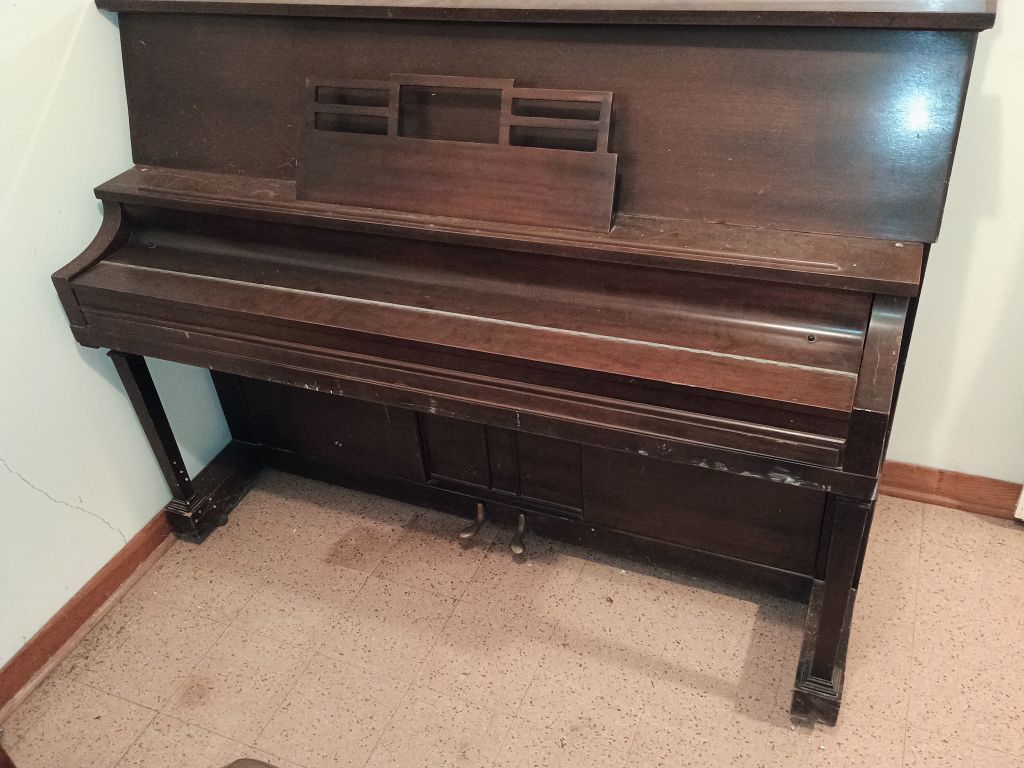 Free Pianos