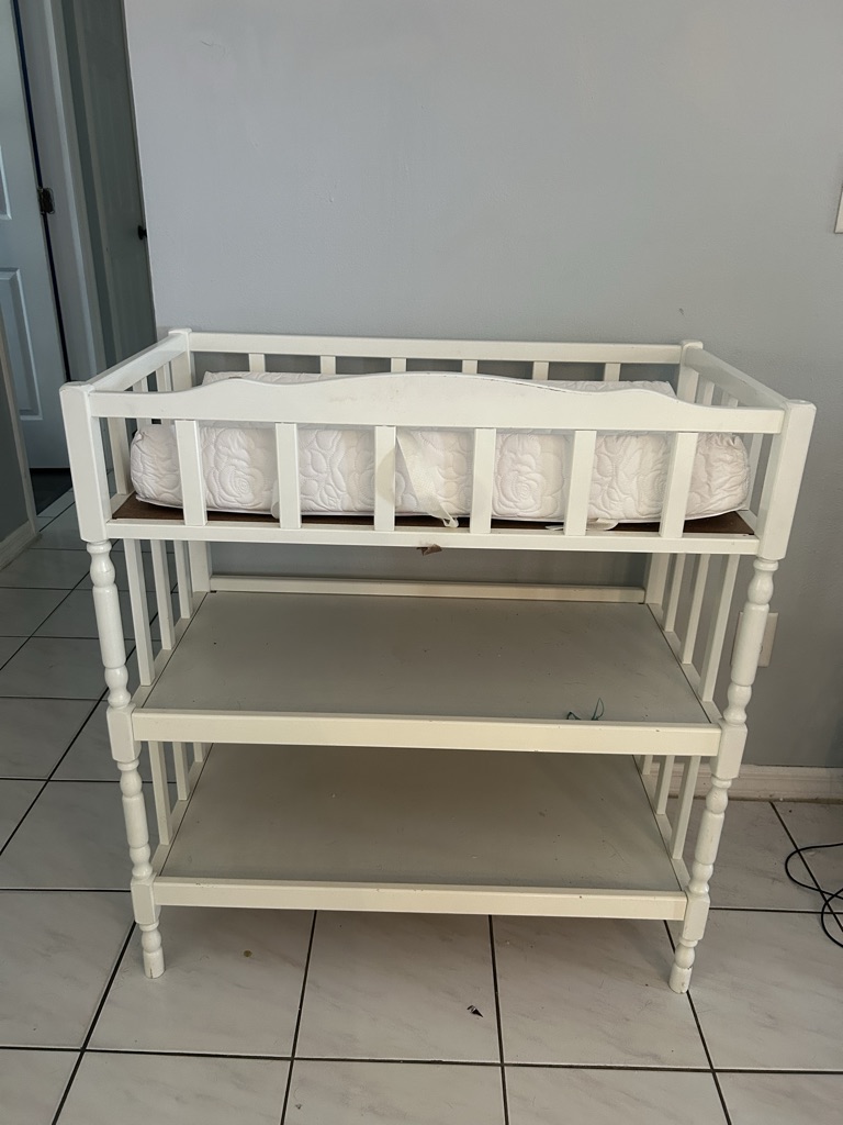 Free Baby changing table