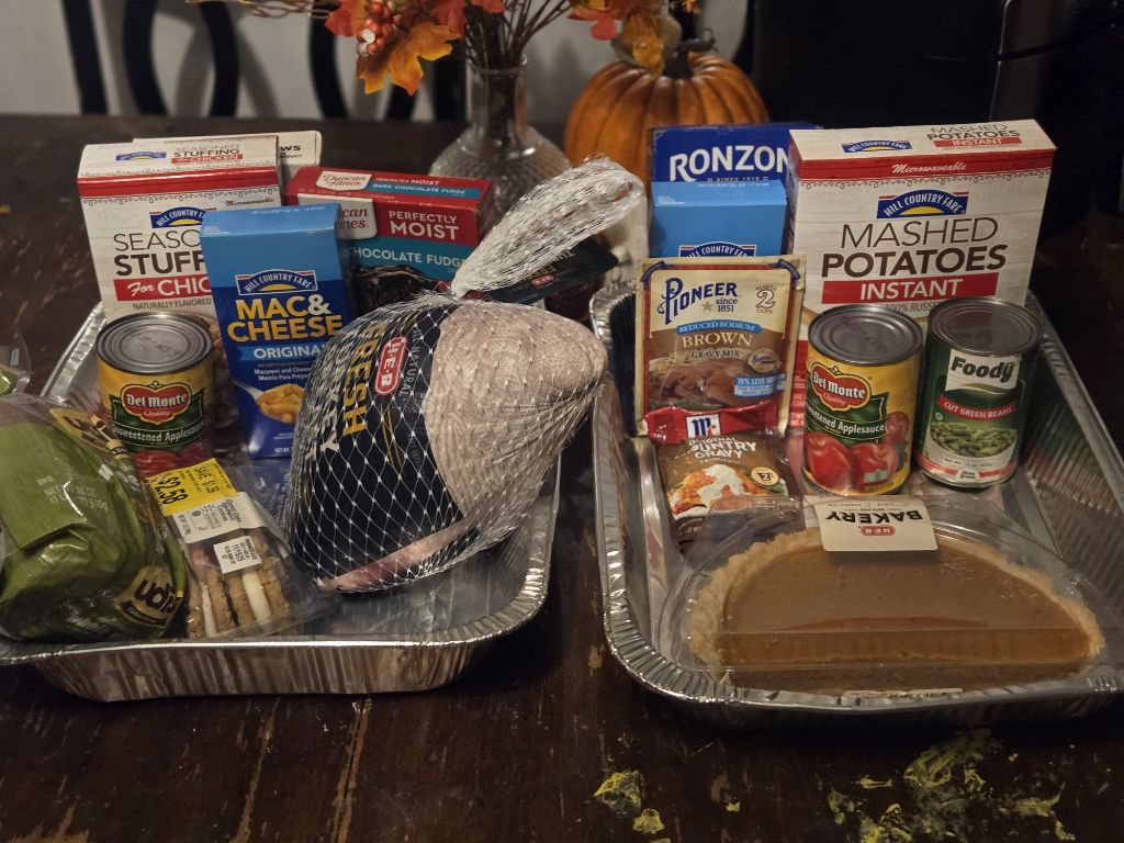 Free Free Thanksgiving Meal!!🦃 🍂