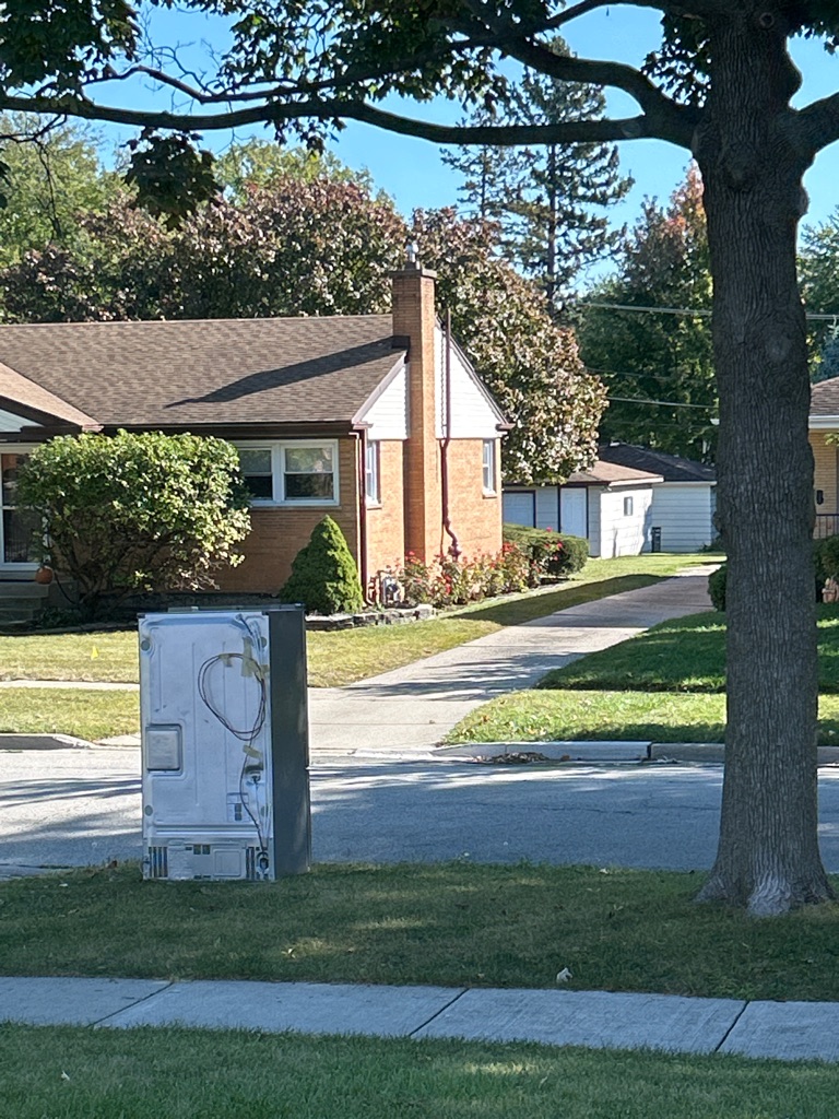 Free fridge ( not working )