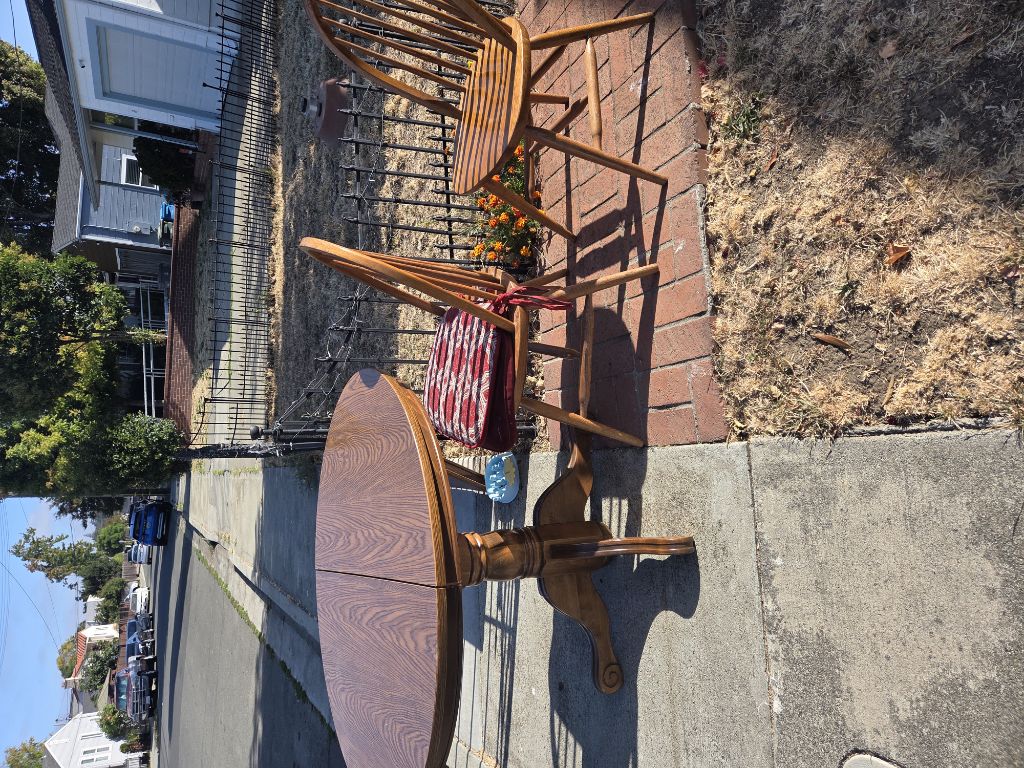 Free Table and a leaf and two chairs