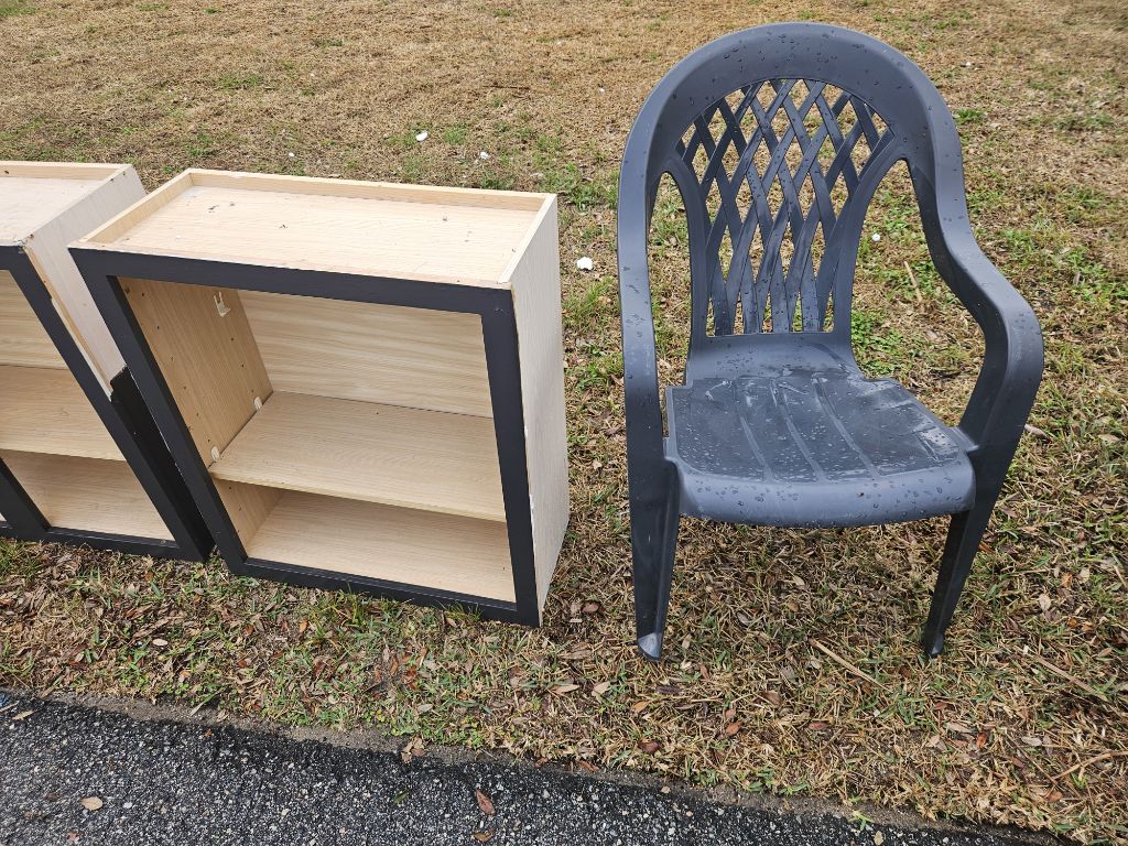 Free Kitchen Cabinets