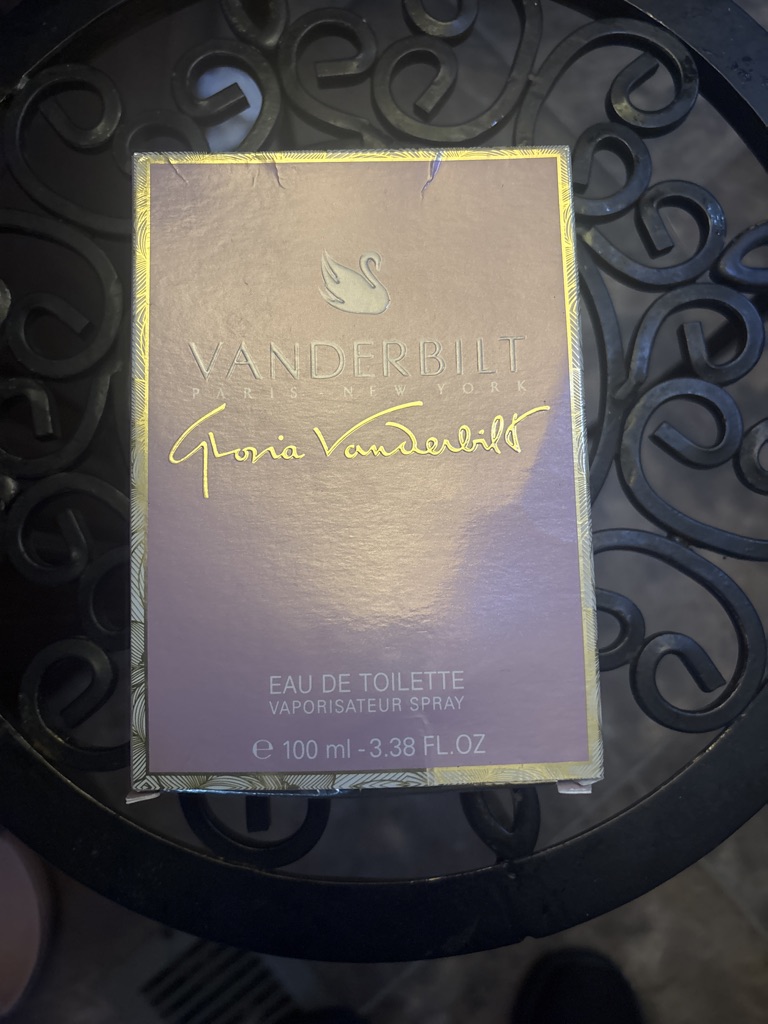Free Vanderbilt perfume