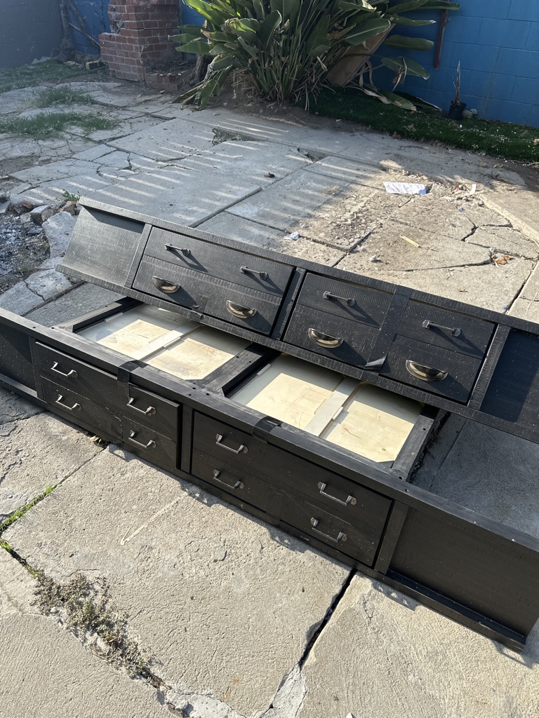 Free bed queen heavy frame