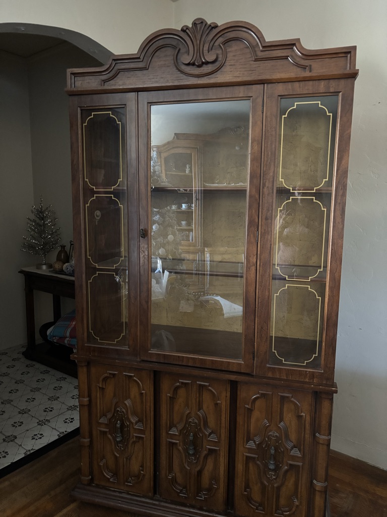 Free China buffet cabinet