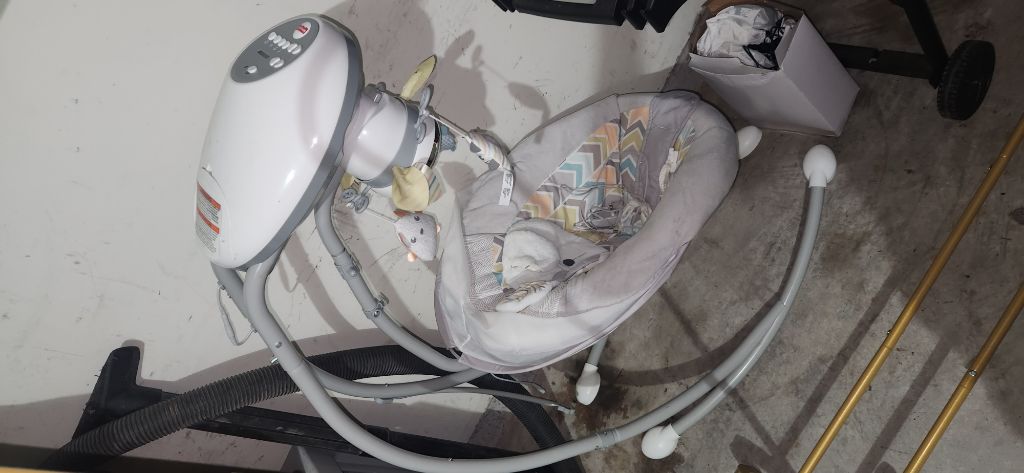 Free Baby swing
