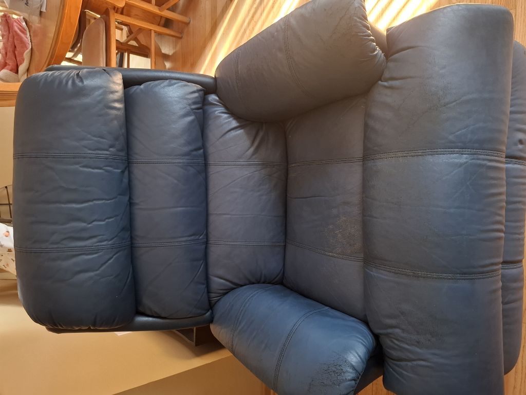 Free Lazy boy recliner