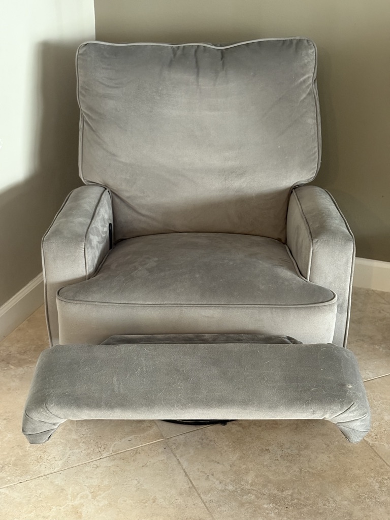 Free-Nursery Gliding & Reclining Chair
