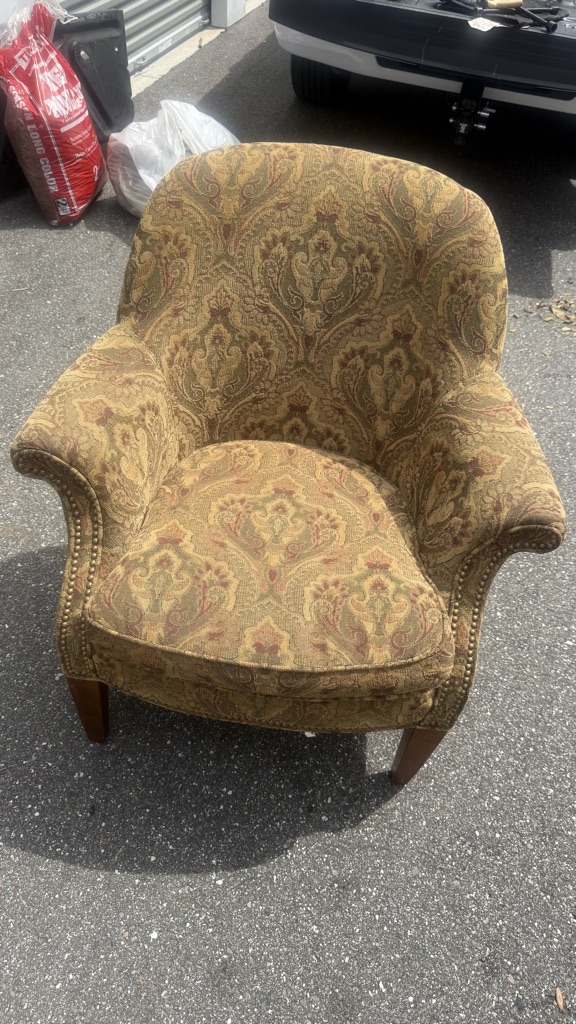 Free Chairs