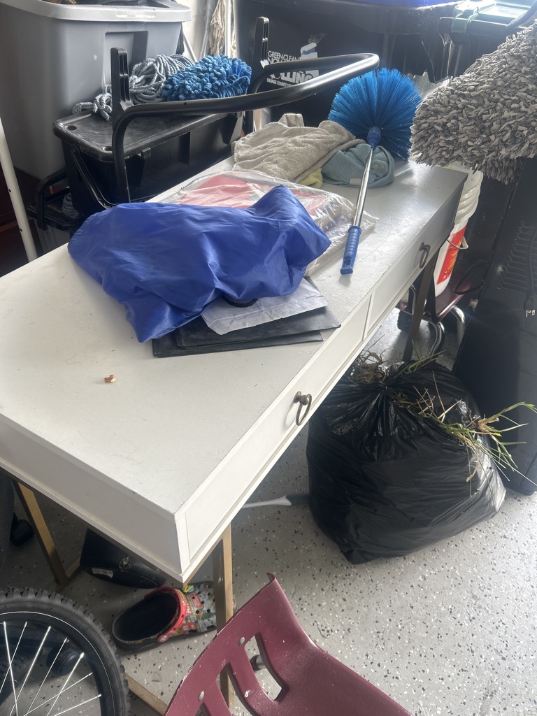Free Table