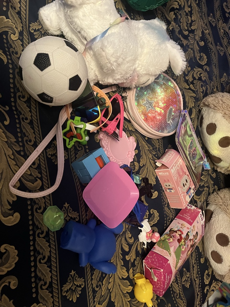 Free Girl toys