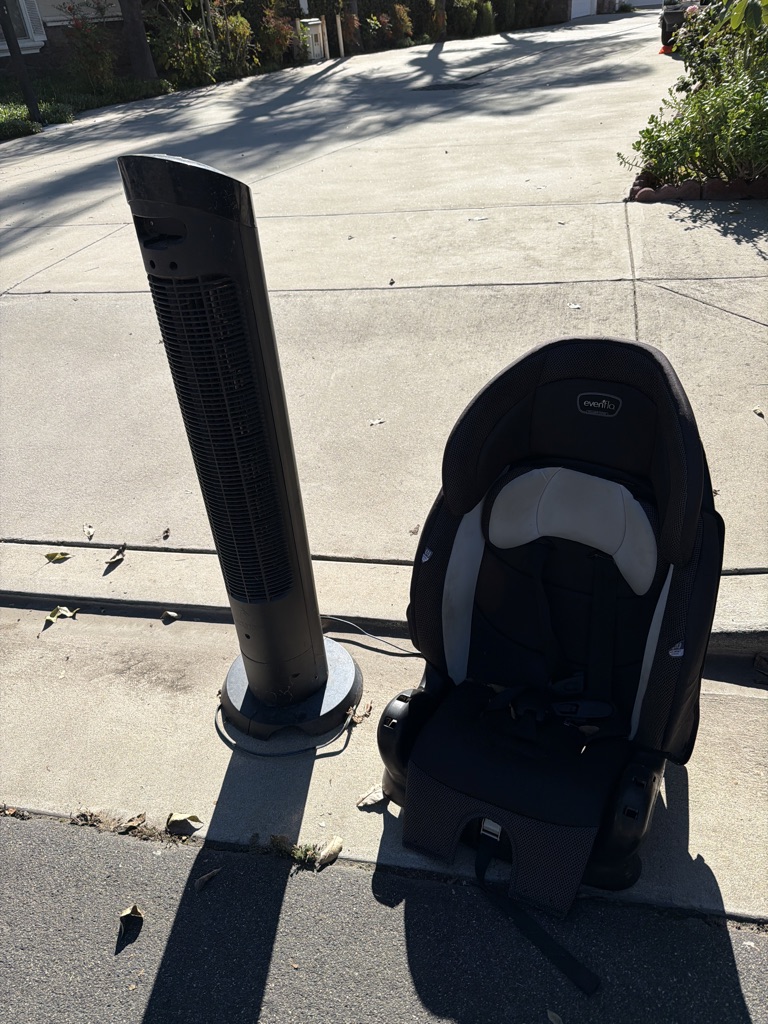 Free carseat & fan