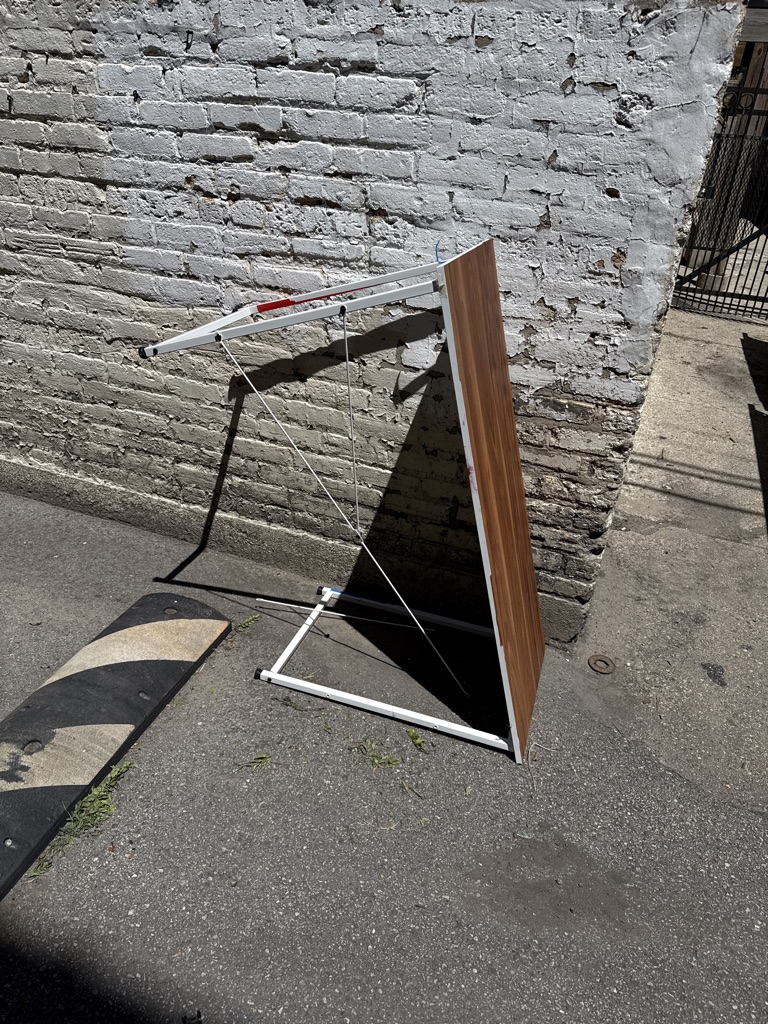 Free Desk