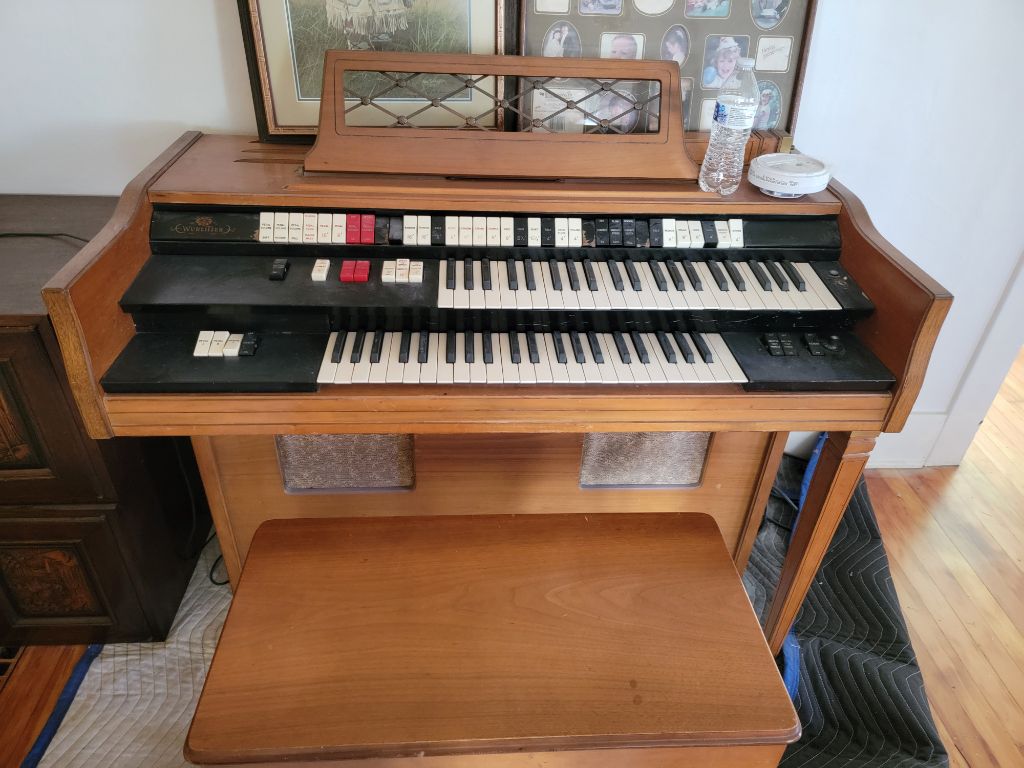 Free Wurlitzer Organ
