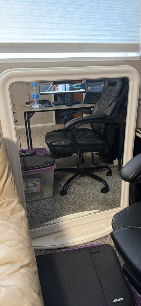 Free Mirror