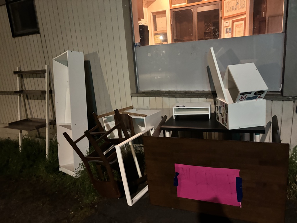Free Wooden Furniture