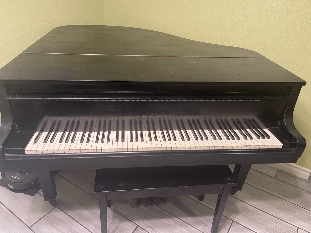 Free Baby grand piano Kawai