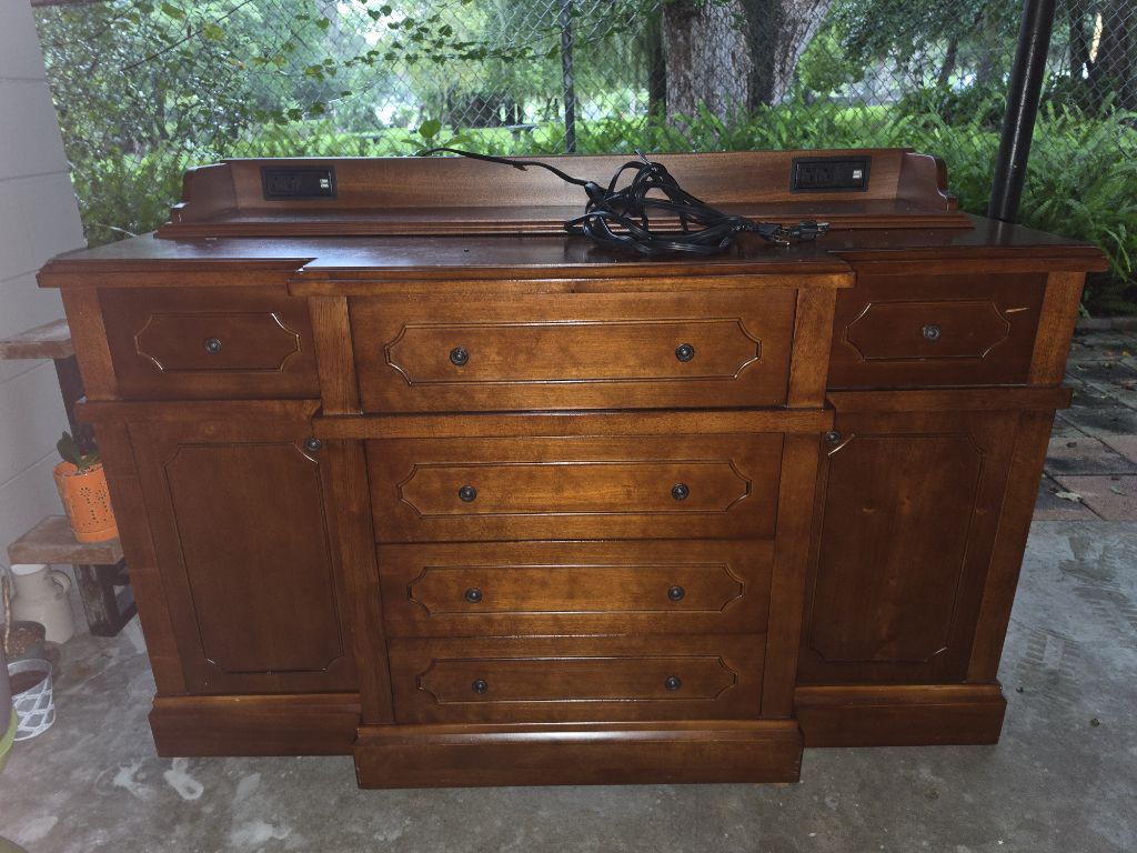 Free chest of drawers