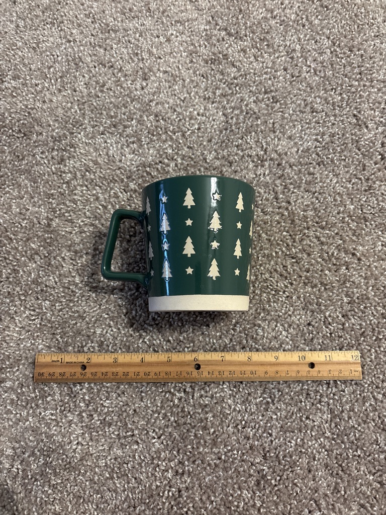 Free Holiday theme mug