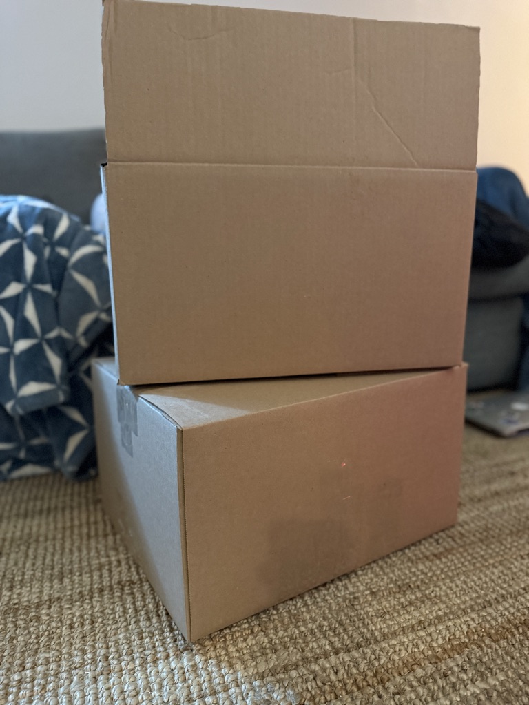 Free Mystery boxes – clothes & shoes