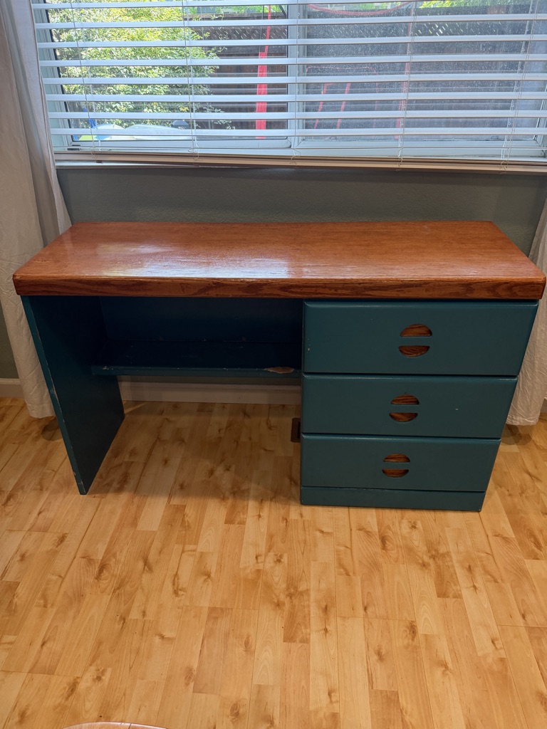 Free Desk
