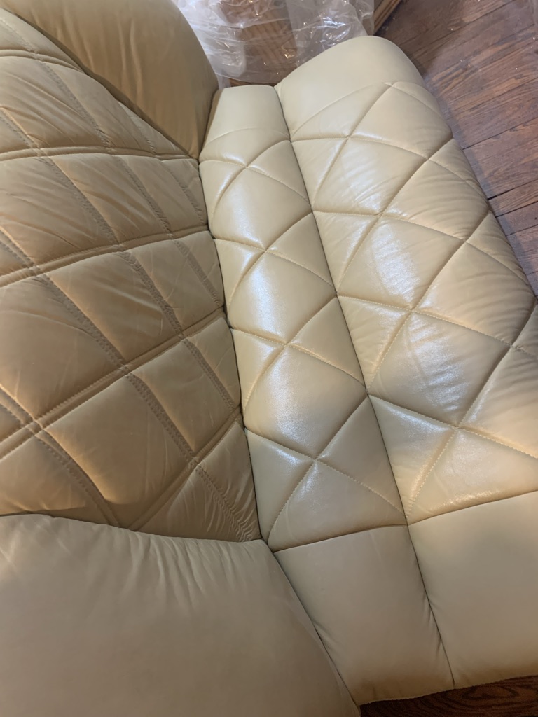 FREE 2 SEATED SOFA AND 3 SEATED SOFA