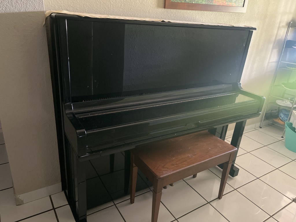 Free Piano en buenas condiciones