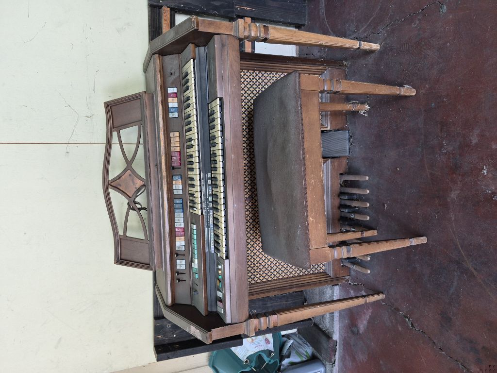 Free WurliTzer organ