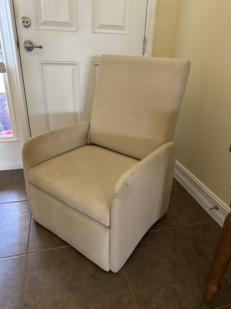 Free Kids Recliner *FREE*