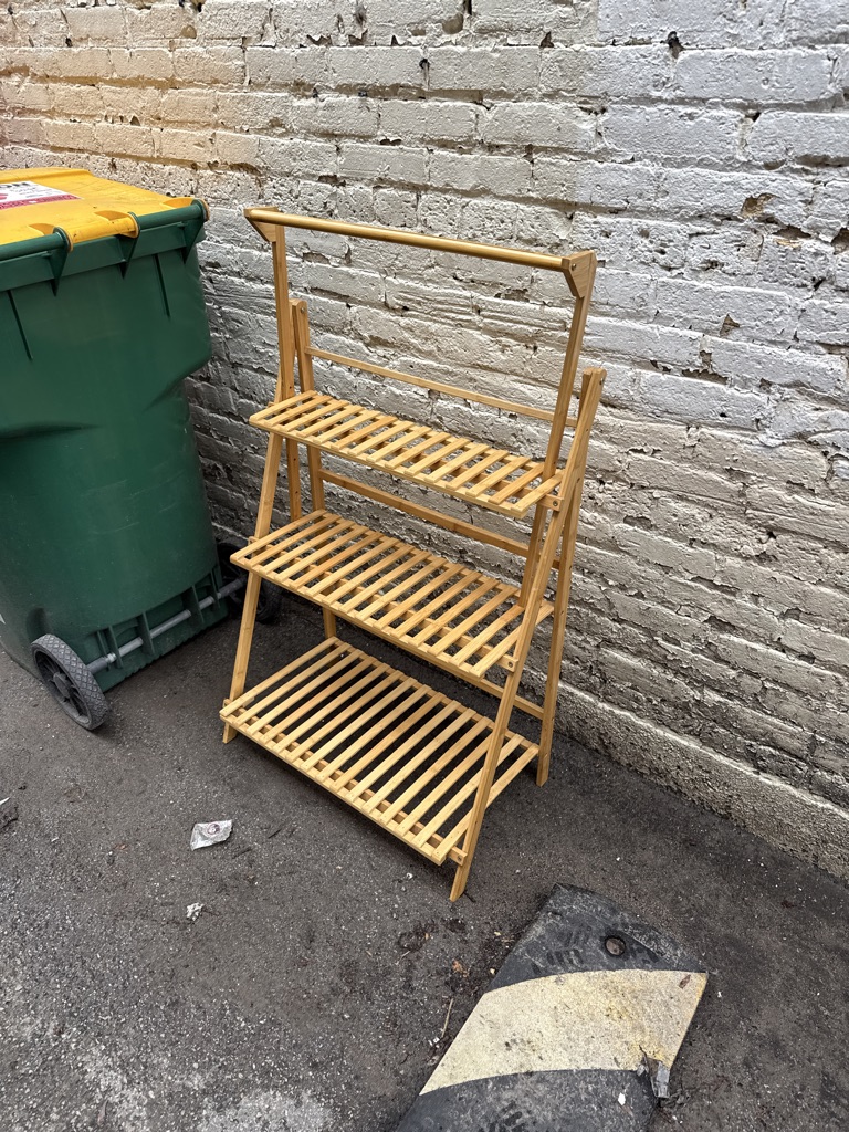 Free 3 tier shelf unit
